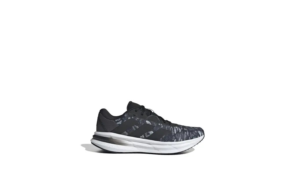 [adidas] ユニセックス大人 GLX 7 グラフィック ランニング NJK88ランニングシューズ