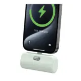 【ポケットに収まる安心感】JVGoal モバイルバッテリー 5000mAh｜超軽量93g＆スタンド付きで外出をもっと自由に