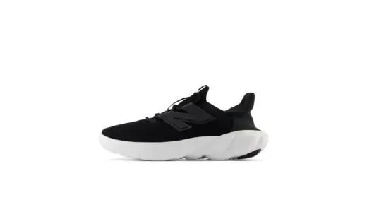 【履き替えた瞬間にリセット】ニューバランス Fresh Foam RCVRY v4｜足を解放するリカバリーシューズ