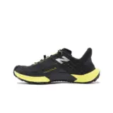 【片足198gの衝撃】ニューバランス Minimus Trail｜素足感覚で走れる次世代ランニングシューズ