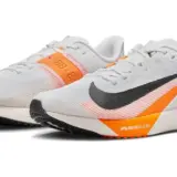 【走るのが待ち遠しくなる】NIKE ライバル フライ 4 FV6040-101｜軽量×快適フィットの万能ランニングシューズ
