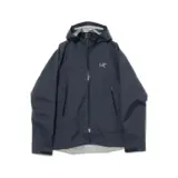 【街と山を自在に駆ける】BEAMS別注 ARC’TERYX Beta Jacket｜機能美をまとう“大人のブルゾン”