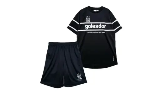 【2025年注目】goleador（ゴレアドール）スペシャル プラ スーツ｜背面ロゴが映えるストリート系セットアップの新定番