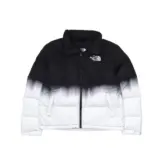 【圧倒的存在感】THE NORTH FACE 96 Nuptse Dip Dye Jacket｜冬を彩るグラデーションヌプシの魅力