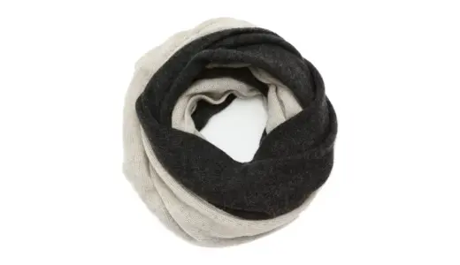 【BUYER ピュアカシミヤ100% スヌード】首元に、冬の贅沢をひと巻き｜上質バイカラーで魅せる大人の余裕