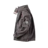 【REENEW ノルウェーフリース】軽くて暖かい、冬の街に馴染む大人の万能アウター